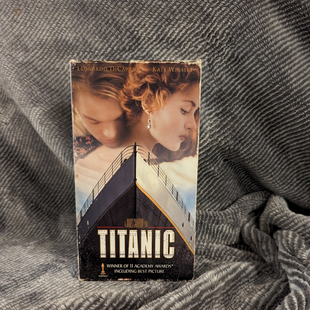 💵2/20$ bundle and save💵 Titanic double VHS